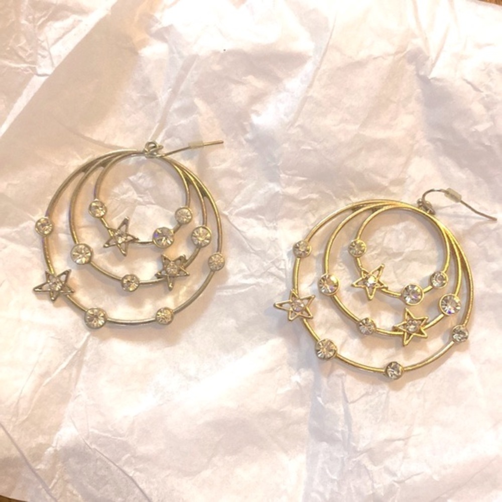 Gold w/ Crystal stars hoop earrings